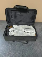 Mendini By Cecilio Black Clarinet, Case, Reeds, Cork Grease, Gloves, Booklet