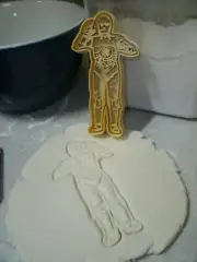 C-3PO HUMANOID ROBOT STAR WARS CHARACTER LIGHTSABER COOKIE CUTTER USA PR750