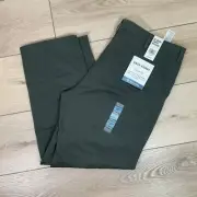 Dockers Men’s Easy Khakis Classic Fit Pants Miss Green 42x32 NWT