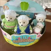 Lil Woodzeez Lamb Snipadoodle 4 characters w/ book Playset NWT RARE BATTAT toys