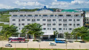 下龍港飯店Halong Harbour Hotel