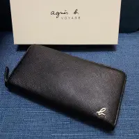 在飛比找蝦皮購物優惠-全新 agnes b. 黑色 草寫 b logo 防刮 ㄇ型