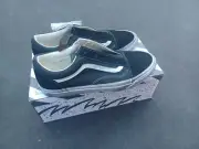 Vans Og Old Skool L Stressed Sneakers Mens Size 12 Black/White