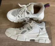 Gucci White Mesh And Leather Logo Embossed Flashtrek Sneakers US 8.5 EU39