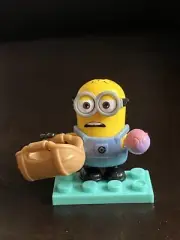 2016 Mega Construx Despicable Me Easter Minion With Basket