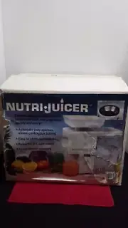 Nutri Juicer 277 Powerful Juice Extractor ~ New In Box!!