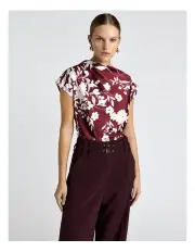 [Cue] Stencil Floral Draped Top in Plum