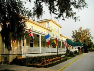 Lakeside Inn on Lake Dora