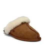 UGG Women's Scuffette Ii Slipper, Chestnut, 6 1106872-CHE Chestnut FUR