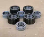 Manitou kit of 4 planet wheel 562509 + 4 bearings 562510 for MT 1840, 1740, 1440