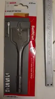 32mm OL 152mm BOSCH SELFCUT Wood Drilling 1/4" shank Spade Bit serrated tip Fast