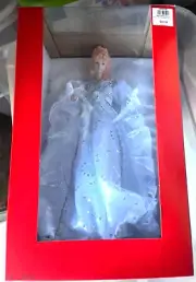 Kurt Adler TREE TOPPER - FIBER OPTIC ANGEL PORCELAIN / WHITE & SILVER ACCENTS
