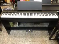 在飛比找Yahoo!奇摩拍賣優惠-二手電鋼琴 河合 KAWAI ES120 ES-120 88
