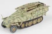 Dragon Models 1/72 Sd.Kfz.251/7 Pionierpanzerwagen Half-Track German Army