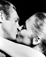Thomas Crown Affair 1968 Steve McQueen & Faye Dunaway kiss 24x36 inch poster