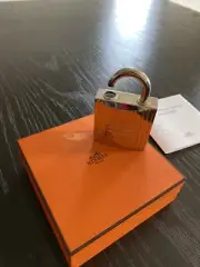 NEW HERMES extremement hermes les extraits REFILLABLE LOCK CASE (NO PERFUME)
