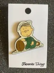 Peanuts Linus football pin “rerun with football” Charles M. Schulz 1” Tall