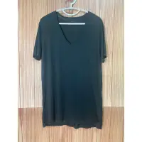 在飛比找蝦皮購物優惠-Uniqlo 男裝 黑色AIRism V領T恤(短袖) XL
