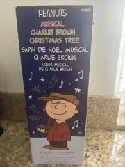 NIB Peanuts-50 Years A Charlie Brown Musical Christmas Tree Linus Blanket 24"