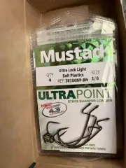 4 Mustad Fishing Ultra Lock Soft Plastics Hook 38106NP-BN Black Nickel 5 Packs