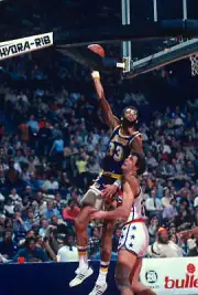 Kareem Abduljabbar Of The Los Angeles Lakers 1980 Basketball Photo 9
