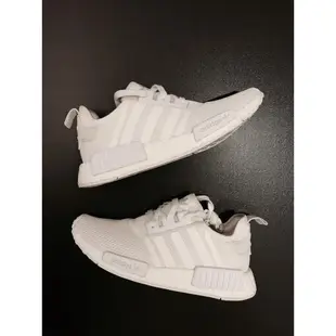 ADIDAS NMD 全白 R1 初代全白 us8 極新低價釋出 黑紅 黑粉 白藍 黑藍 PK 參考 僅落地一次