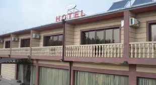 Mayisyan Kamurj Hotel