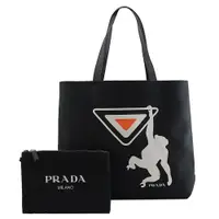 在飛比找PChome24h購物優惠-PRADA 2VG043 三角LOGO猩猩印花肩背托特包.黑