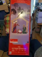 Brand New Sealed Box BERKLEY JENSEN 5.5. Foot Glittering NATIVITY Set