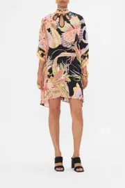 HIGH NECK CUT OUT DETAIL SHORT KAFTAN LADY OF THE MOON