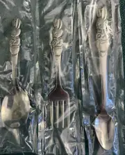NEW 3pc Toddler Baby Oneida Community Stainless Peter Rabbit Silverware Set
