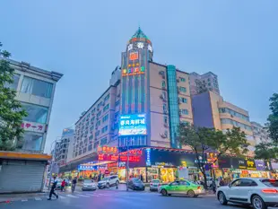 春尚酒店(珠海拱北口岸步行街店)Chun Shang Hotel (Zhuhai Gongbei Port Pedestrian Street)