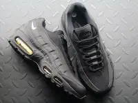 在飛比找Yahoo!奇摩拍賣優惠-Nike Air Max 95 Premium SE 黑金 