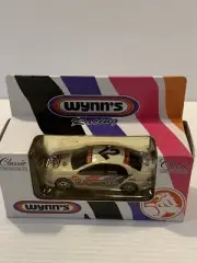 CLASSIC CARLECTABLES GREG MURPHYS WYNNS RACING COMMODORE 1/64 SCALE