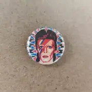 DAVID BOWIE Badge / Pin / Aladdin Sane / Ziggy Stardust / Glam Rock