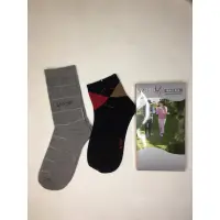 在飛比找蝦皮購物優惠-LACOYA竹炭休閒襪 機能襪(一盒2入男女各1)