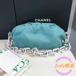 二手精品 BOTTEGA VENETA 寶緹嘉 620230 BV CHAIN POUC 銀鍊雲朵包 藍色（99新）