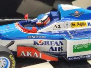 Minichamps 1/43 Scale 430 970097 - Benetton B197 F1 - J. Alesi