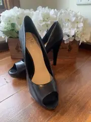 WITTNER, BLACK HIGH HEELED, ALL LEATHER ,PEEP TOE ,SEXY SHOES RRP$139.95 size 8