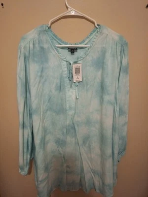 Torrid Long Sleeve Tie Front Blouse Size 3 NWT