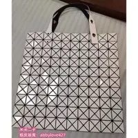 在飛比找蝦皮購物優惠-二手精品 Issey Miyake BaoBao 經典10X