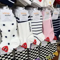 在飛比找ETMall東森購物網優惠-韓國愛心形眼睛學院風短襪