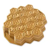Nordic Ware Premium Quality Aluminum Honeycomb Pull Apart Pull 10 Cup Capacity