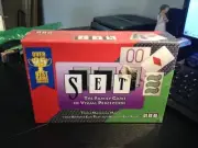 SET Card Game of Visual Perception - Pattern Color Shape Family Group New Sealed