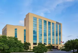 Doubletree by Hilton San Antonio Airport