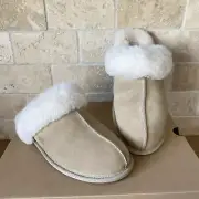 UGG SCUFFETTE II BEIGE MUSTARD SEED SUEDE SHEEPSKIN CUFF SLIPPERS SIZE 7 WOMEN