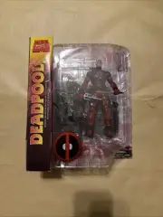 2010 Marvel Diamond Select UNMASKED DEADPOOL RED SUIT Action Figure NIB