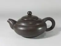 在飛比找Yahoo!奇摩拍賣優惠-[銀九藝] 早期 台灣鶯歌 滿月圓 紫砂壺 三孔壺 茶壺