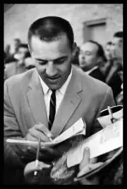 Green Bay Packers Fullback Jim Taylor signs autographs after the S- Old Photo 2