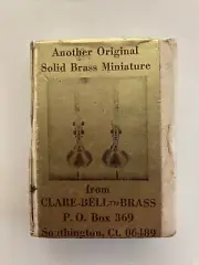 Dollhouse Miniatures Pair Brass Hexagon Base Electrified Candles Clare-Bell 1802